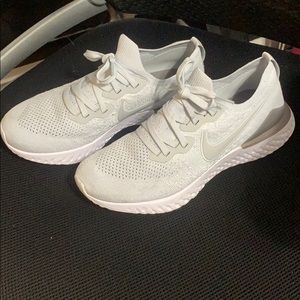 Women’s Nike sneaker Epic React fly size 10
